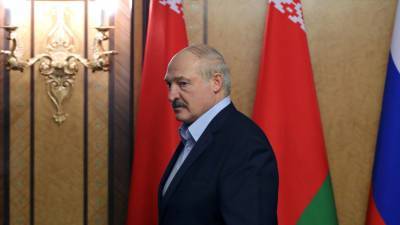 Лукашенко поздравил Путина с Днём России