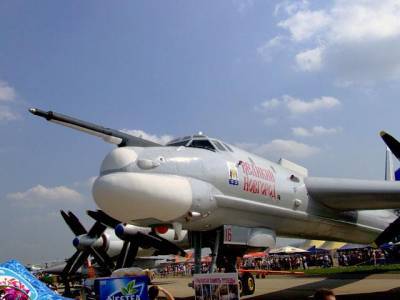 Российский Ту-95 в США назвали «летающим антиквариатом»