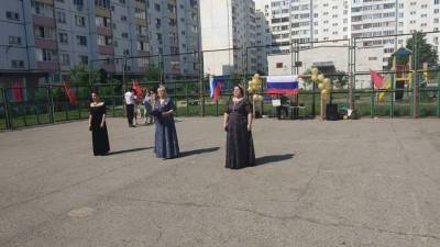 С Днем России ульяновцам устроили концерты во дворах