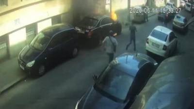 В Одессе подожгли автомобиль адвоката Болдина