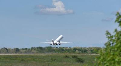 Украина с 15 июня открывает пункты пропуска в международных аэропортах