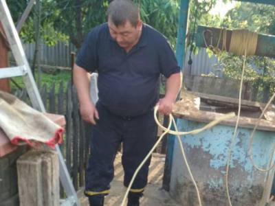 В селе Винницкой области спасатели достали мужчину со дна 27-метрового колодца
