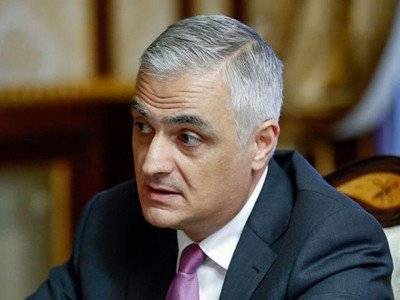 Вице-премьер Армении обсудил с членами Союза промышленников и предпринимателей вопросы экономической политики