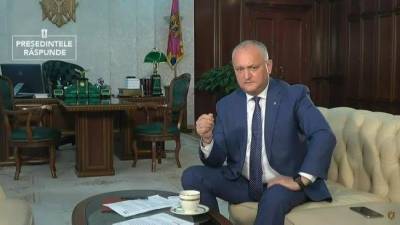 Додон: Послы США и ЕС закрывают глаза на запугивание судей в Молдавии