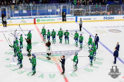 «Салават Юлаев» уступил «Авангарду», но хоккеисты достойны аплодисментов