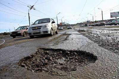 Власти Башкирии объяснили, откуда ямы на дорогах