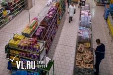 Сотрудник супермаркета во Владивостоке ходил на работу после заболевания жены COVID19D
