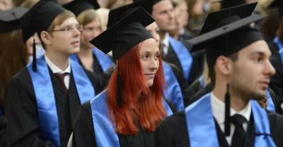 ЦСУ: спустя год после окончания высшего учебного заведения работают 81,4% выпускников