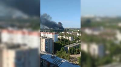 Воронежцев напугали поднимающиеся на десятки метров клубы чёрного дыма