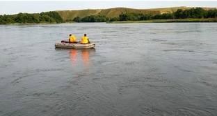 Жители Чечни присоединились к поискам унесенных рекой детей