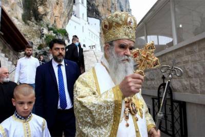 Сербская церковь возобновит протестные крестные ходы в Черногории...