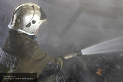 Спасатели ликвидировали пожар на предприятии в ХМАО
