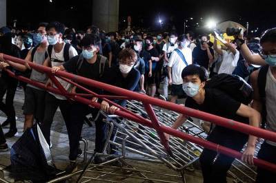 Полиция Гонконга сообщила о задержании 35 участников протестов