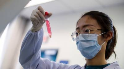 В Китае за сутки выявили 18 новых случаев коронавируса