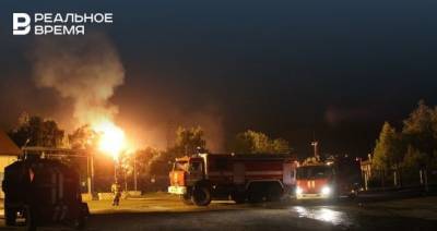МЧС продолжает тушить пожар на Казанской кустовой базе