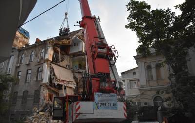 В Одессе разобрали завалы обрушившегося дома