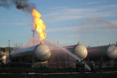 В Казани из-за пожара на газохранилище объявлен режим ЧС