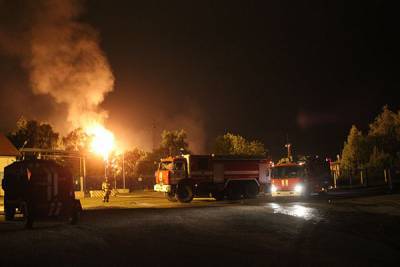 В Казани ввели режим ЧС из-за пожара на газохранилище