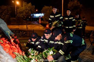 В Тбилиси пожарные-спасатели почтили память жертв наводнения 13 июня 2015 года