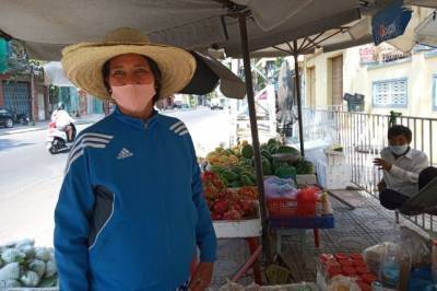 Грузовик въехал в продавцов на рынке во Вьетнаме