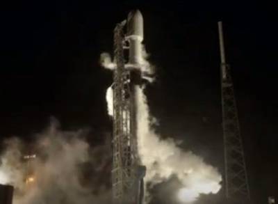 Во Флориде стартовала ракета-носитель Falcon 9 с 58 интернет-спутниками Starlink