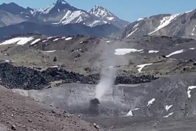Редкое явление на горе Эльбрус попало на видео