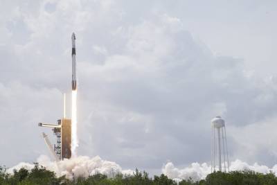 Ракета Falcon 9 со спутниками Starlink была запущена в США