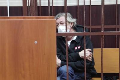 Адвокат Ефремова рассказал о препятствии связаться с семьей погибшего в ДТП