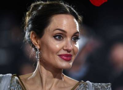Анджелина Джоли призналась, что стала меньше беспокоиться во время пандемии коронавируса
