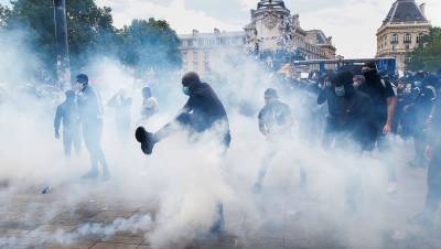 В Париже на акции против расизма задержали 26 человек