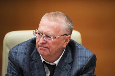Жириновский призвал поднять минимальную зарплату до 30 тысяч рублей