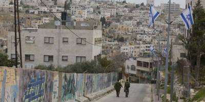 Полиция провела обыски в домах подозреваемых в нападении на палестинца в Хевроне