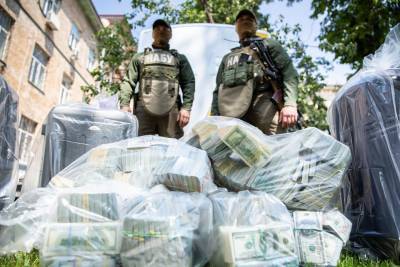 Рекордная взятка в 6 млн долл: Ильяшенко объявили подозрение
