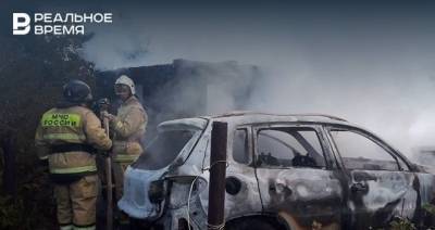 В Башкирии семейная пара получила тяжелые ожоги, спасая автомобиль от огня