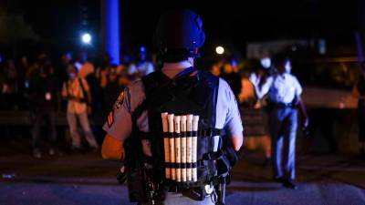 В Атланте уволили полицейского, который застрелил темнокожего мужчину - russian.rt.com