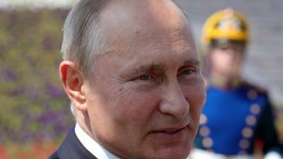 Путин: РФ уверенно выходит из ситуации с коронавирусом, а в США кризис
