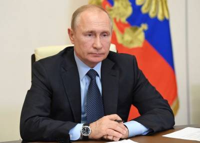 Путин объяснил важность социальных поправок в Конституцию РФ