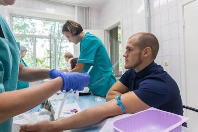 Около 50 тысяч доноров крови зарегистрировались в Петербурге