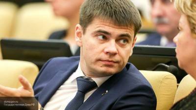 Депутат Боярский призвал россиян соблюдать масочный режим в период снятия ограничений