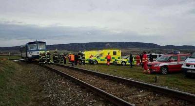 В Чехии поезд протаранил пассажирский автобус, много раненых