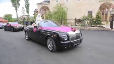 Кадыров дал указание отбирать автомобили в свадебных кортежах