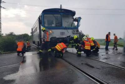 В Чехии автобус столкнулся с поездом, есть пострадавшие