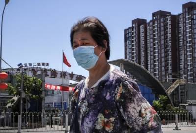 Китай сообщил о 57 новых случаях коронавируса. Это самый большой прирост за два месяца