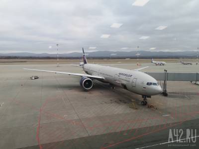 Два пассажирских самолёта столкнулись в аэропорту Пулково