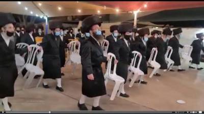 Виральное видео: израильские хасиды изобрели "свадебный танец коронавируса"