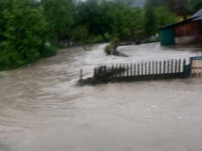 Одно из сел на Прикарпатье едва не смыло потопом