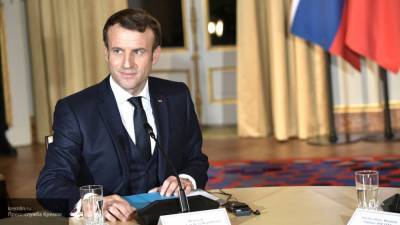 Макрон заявил о начале новой фазы снятия ограничений во Франции