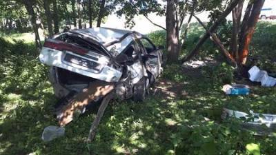 В Башкирии три автомобиля съехали в кювет: Один водитель погиб, шесть человек пострадали