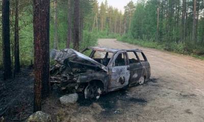 Автомобиль загорелся по дороге на дачу в Карелии