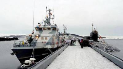 В Петербург для участия в военно-морском параде направились катера Северного флота